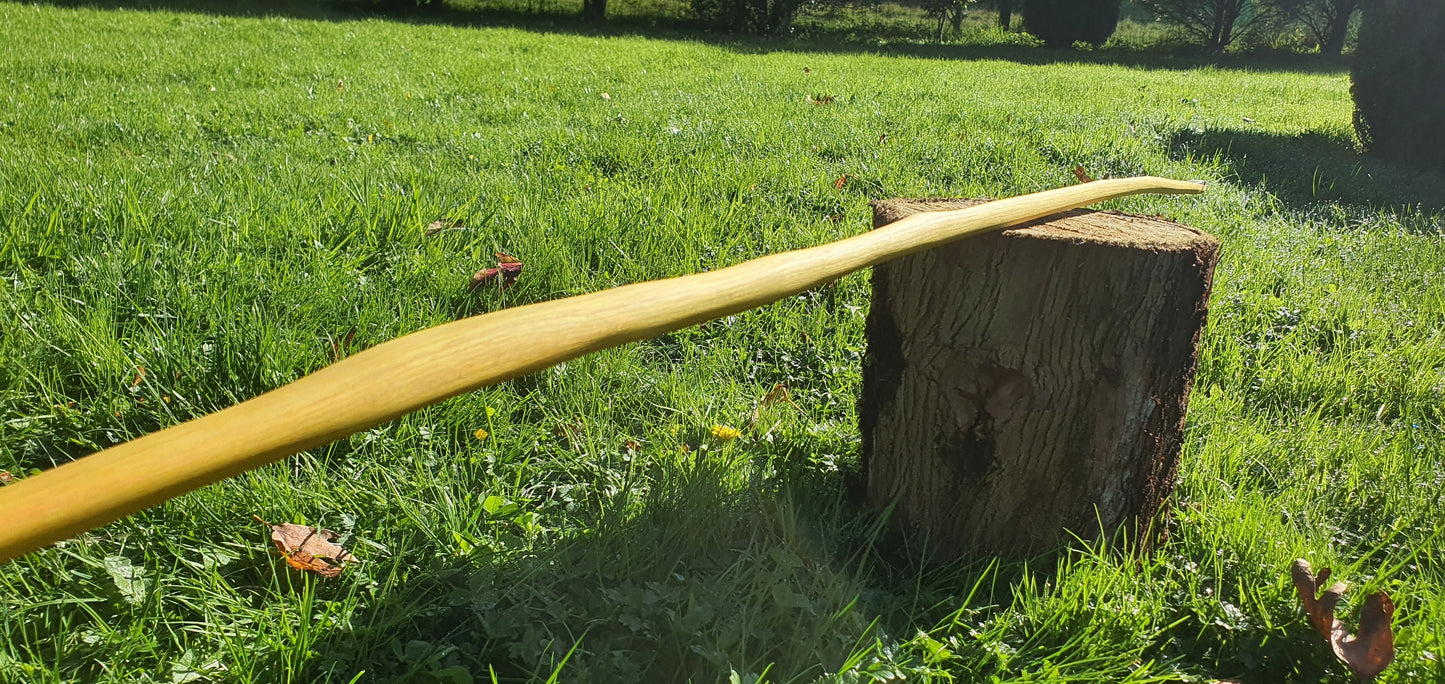 Storm-bringer: Native American (Lakota) bow: 31lb draw weight