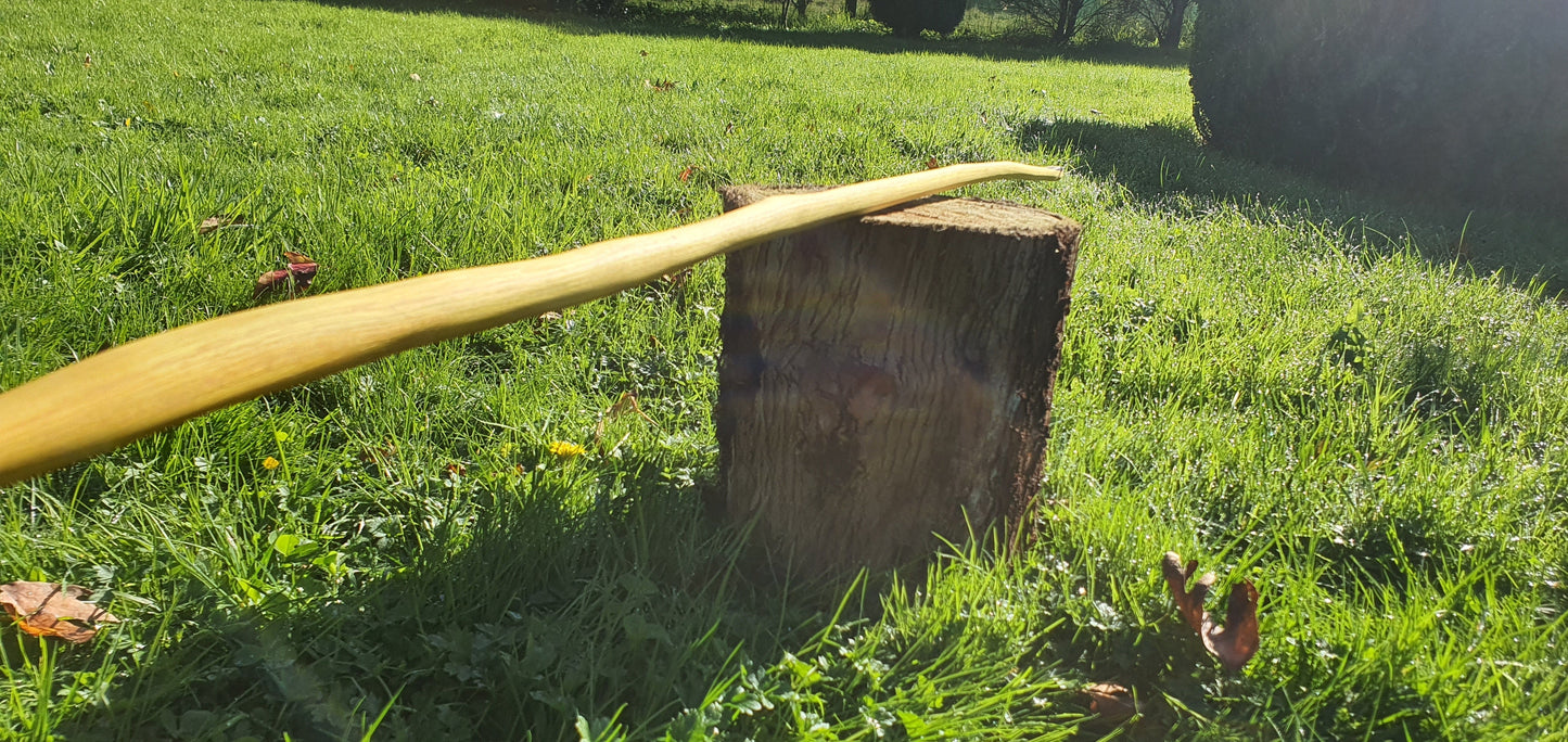 Storm-bringer: Native American (Lakota) bow: 31lb draw weight