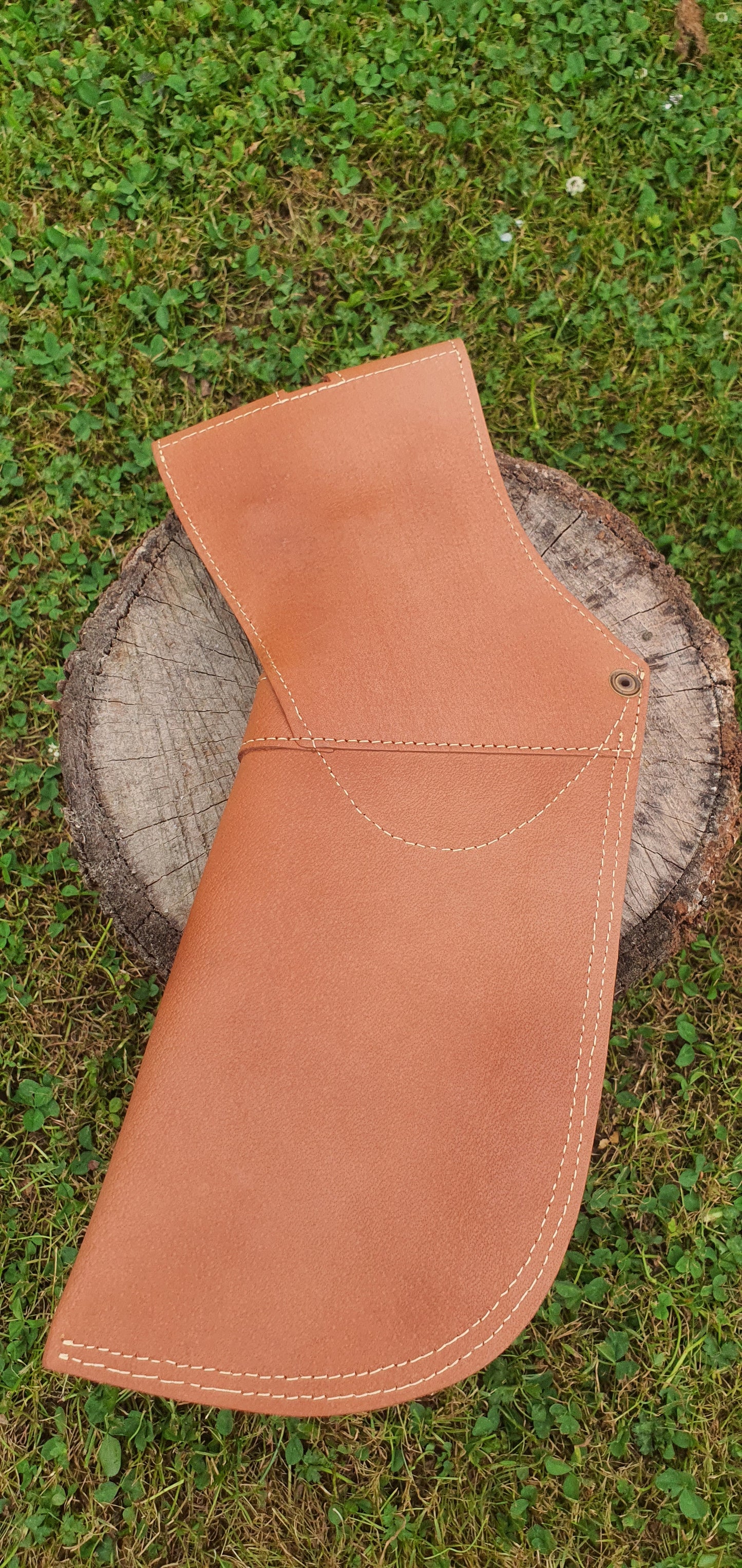 Holster style leather quiver