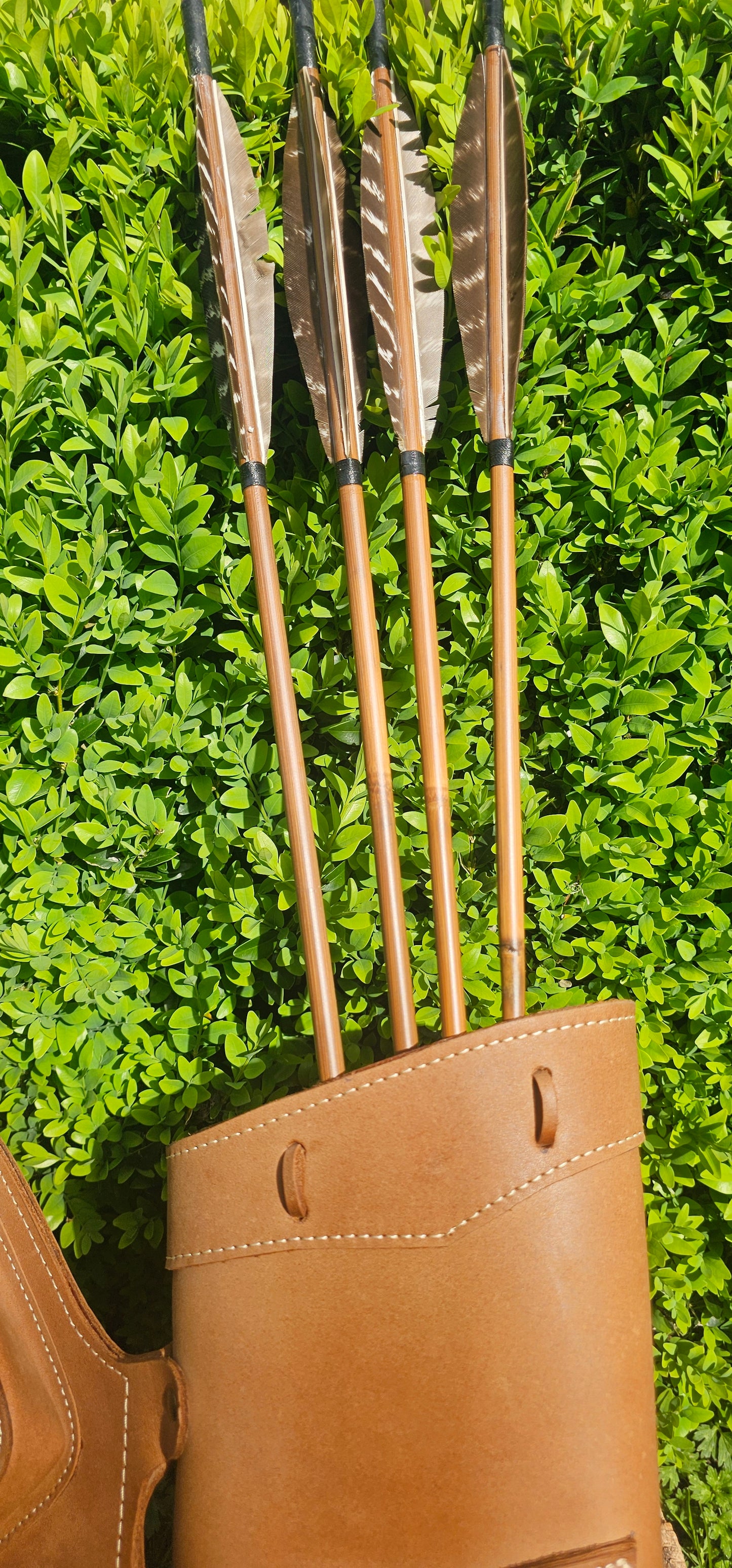 Premium traditional style quiver