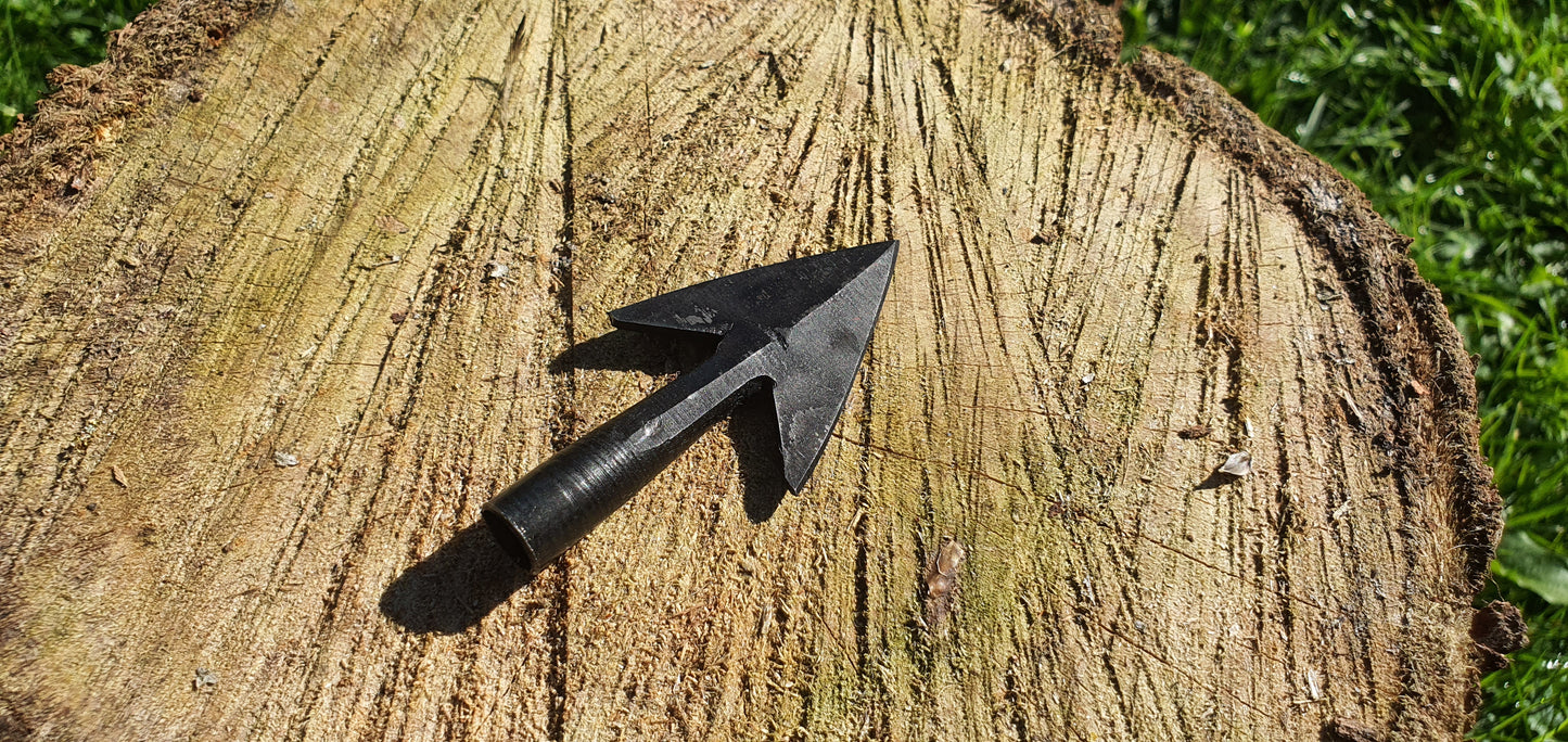 Traditional Arrows - Hand Forged Arrowheads