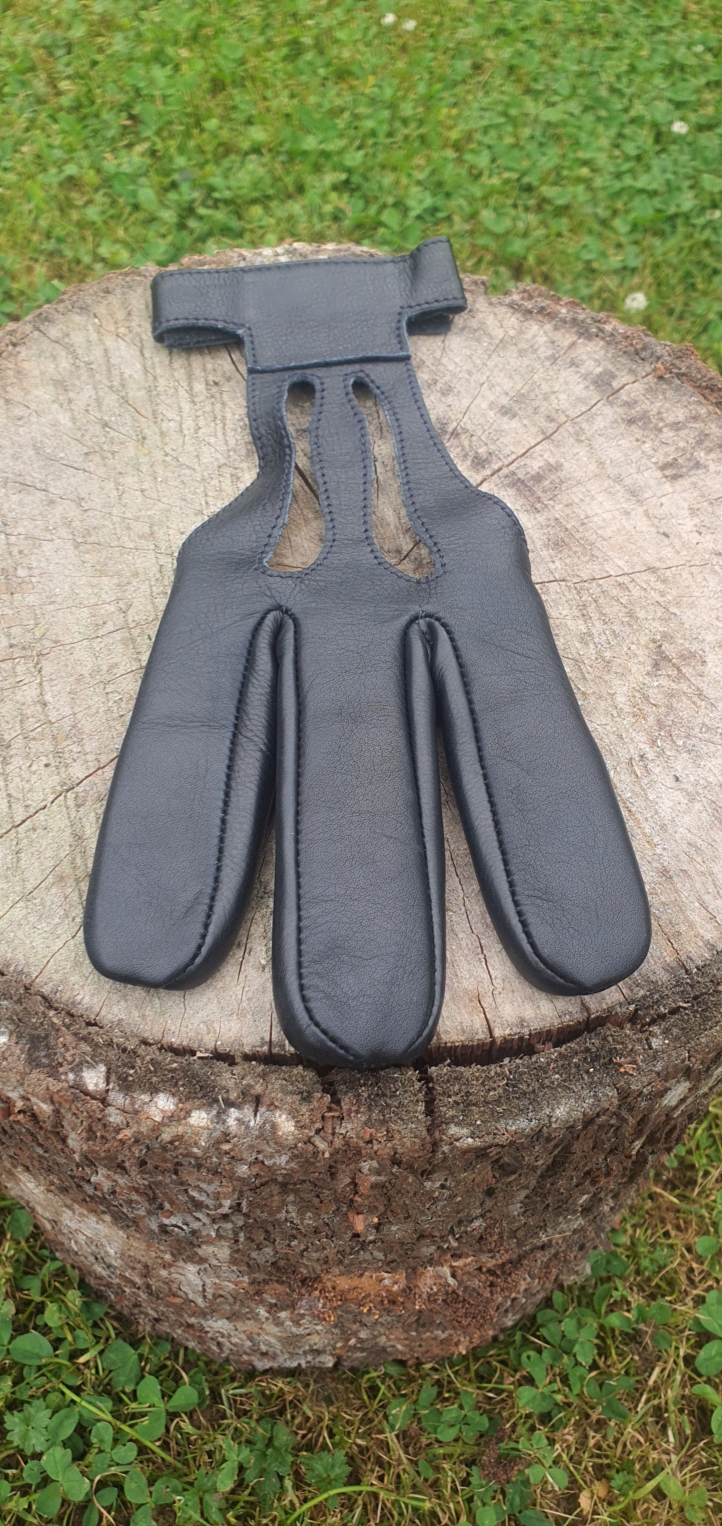 3-Finger Glove - Vented Open Slit Design