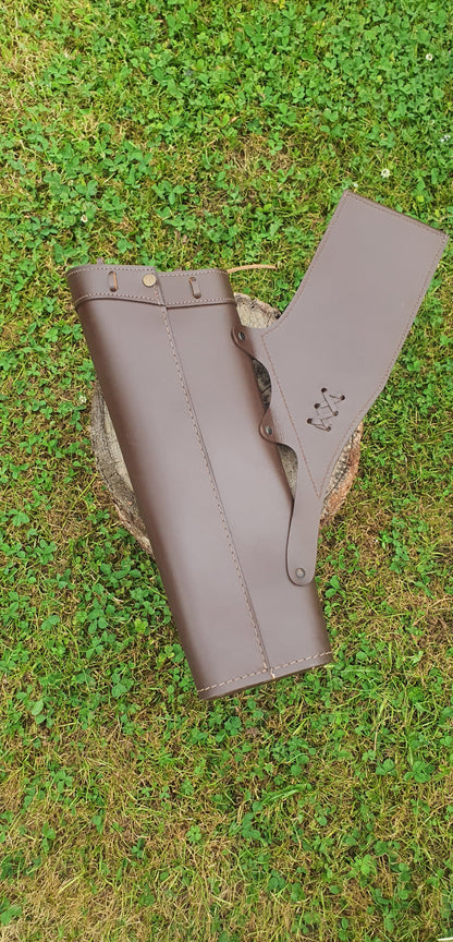 Premium leather quiver w/ Accessory pocket