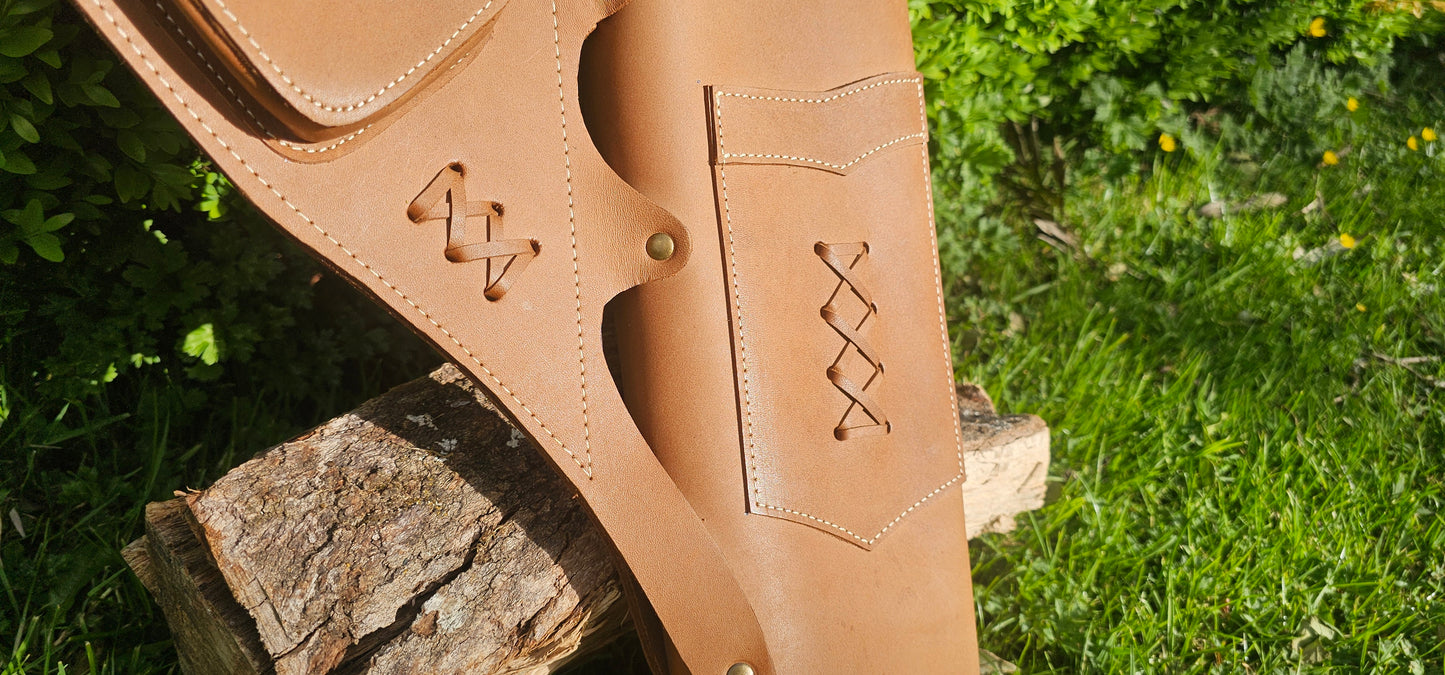 Premium traditional style quiver