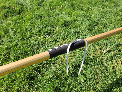 Trilaminate English Long Bow: 37lb Draw weight