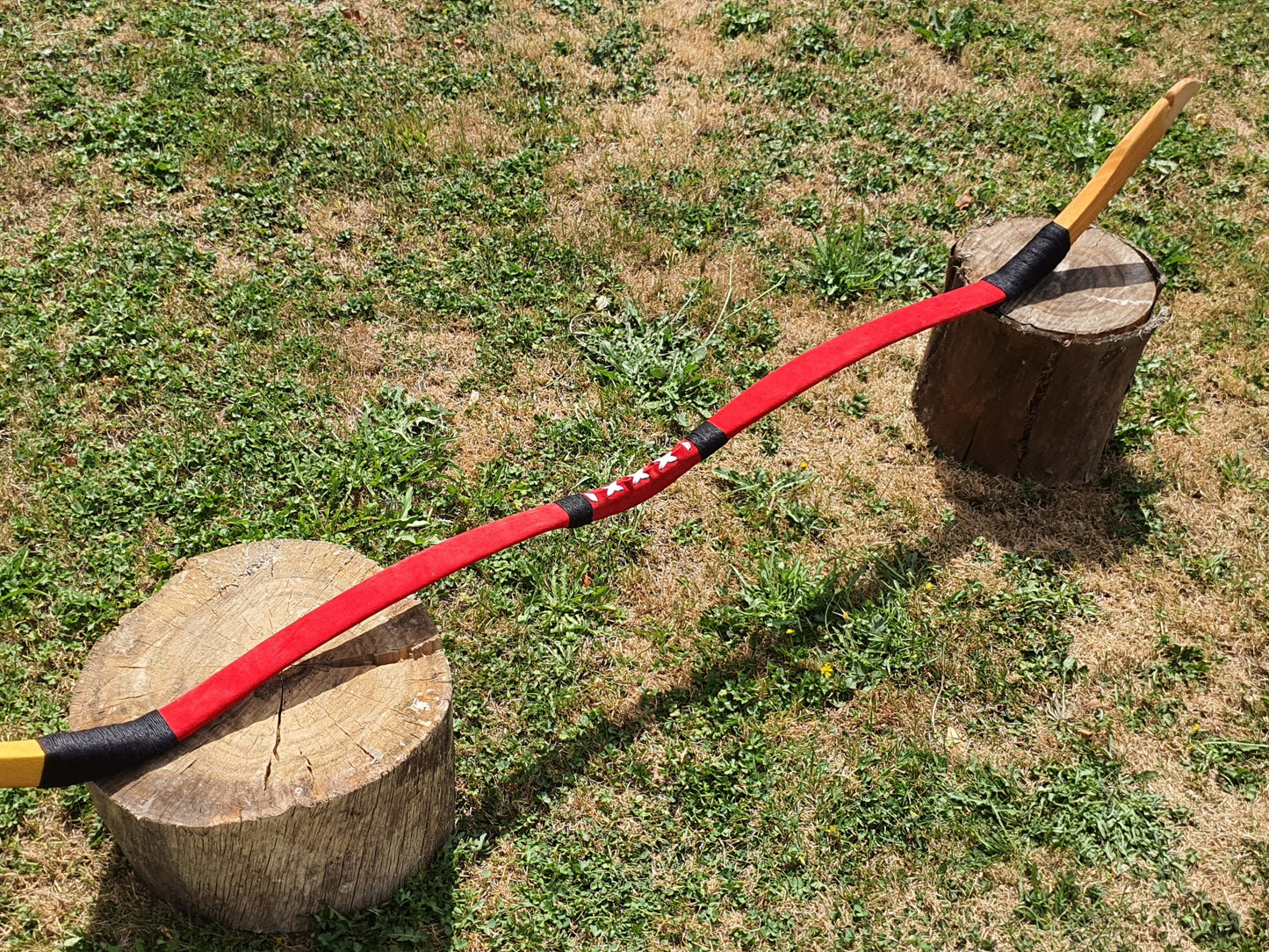 Red Leather-bound Hungarian horsebow - 30lb draw weight