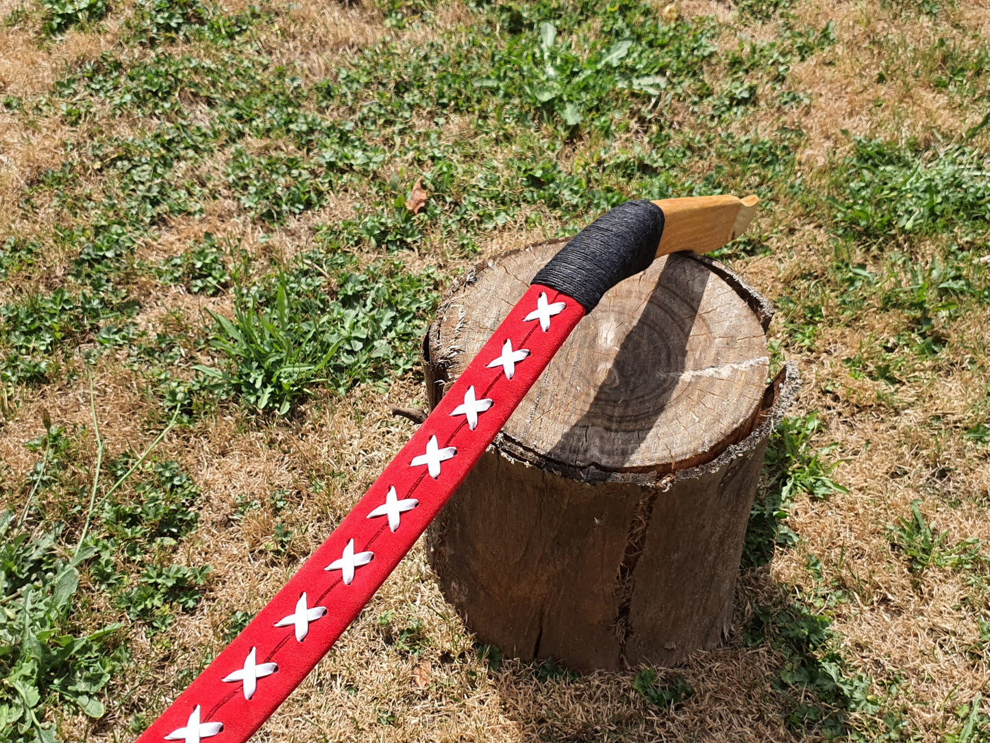 Red Leather-bound Hungarian horsebow - 30lb draw weight